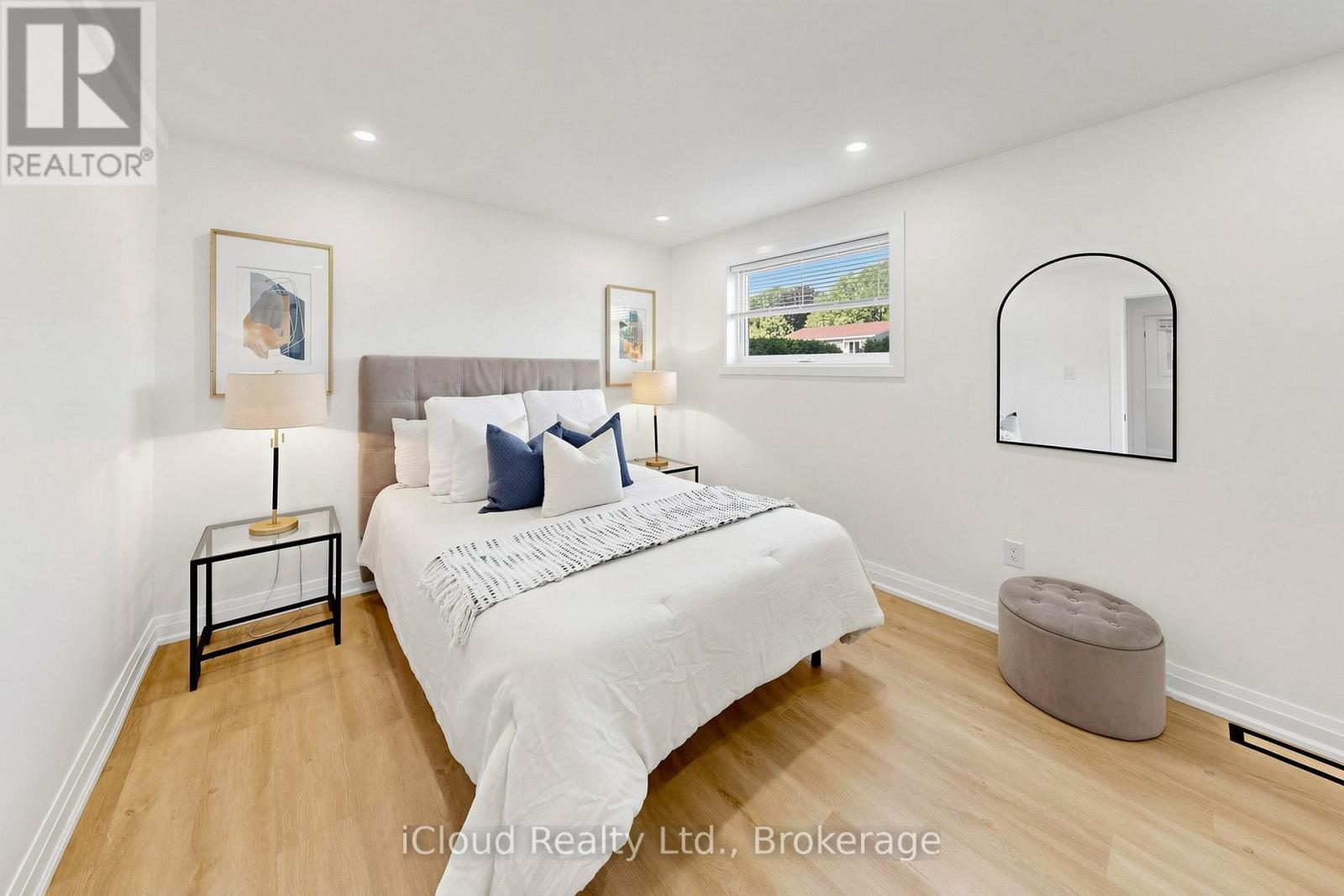 2151 Falmouth Terrace, Burlington, ON