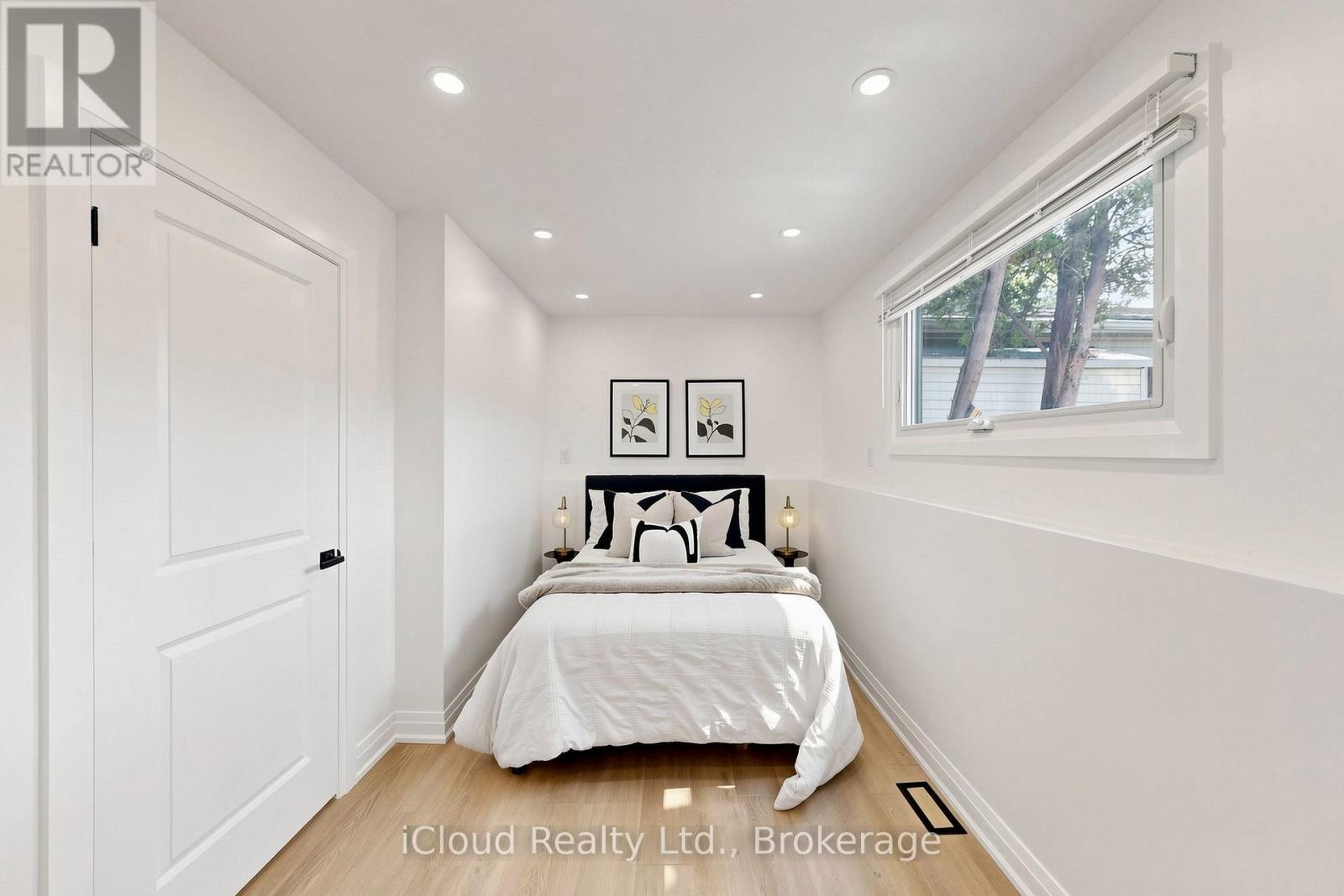 2151 Falmouth Terrace, Burlington, ON