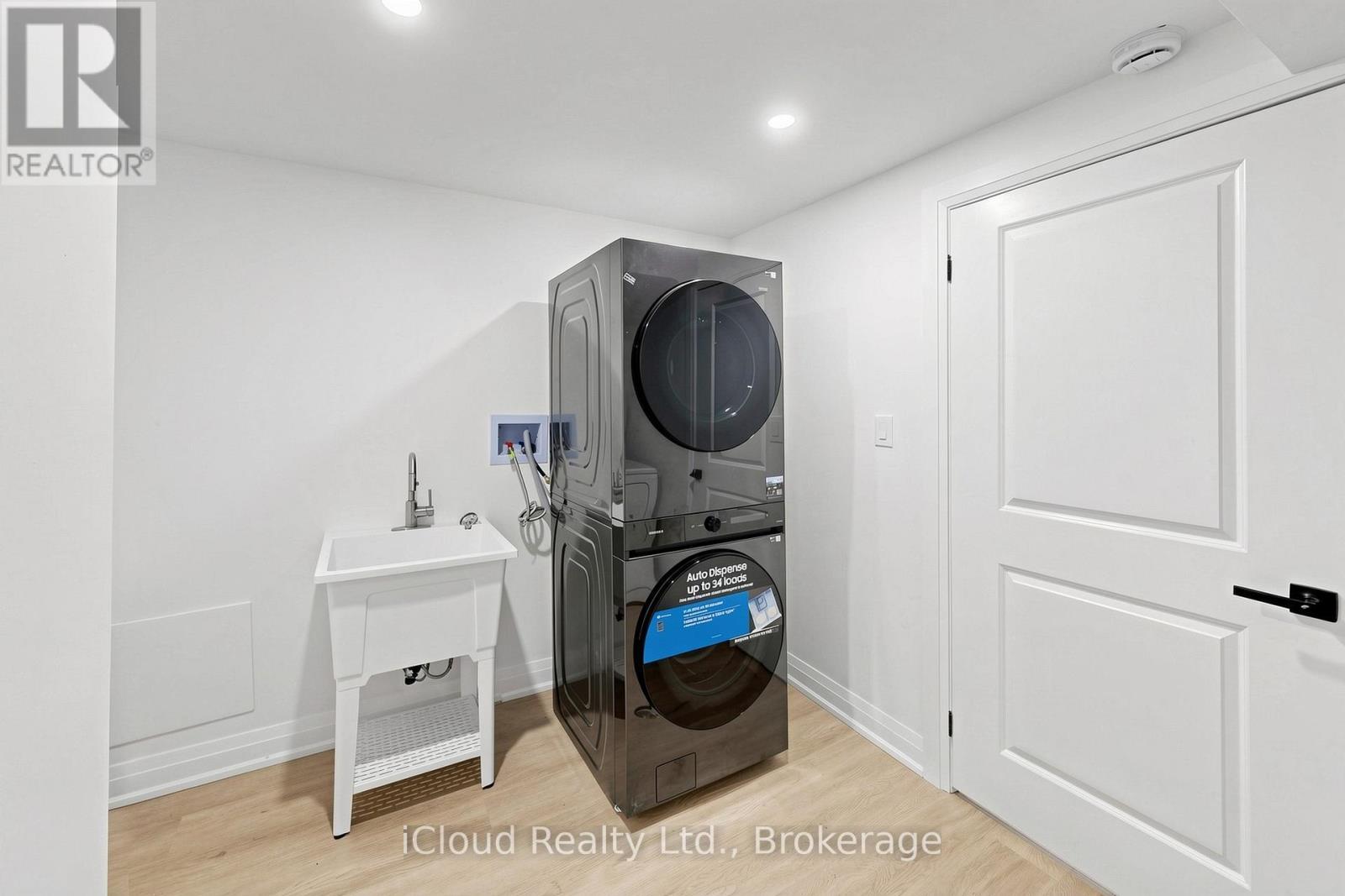 2151 Falmouth Terrace, Burlington, ON