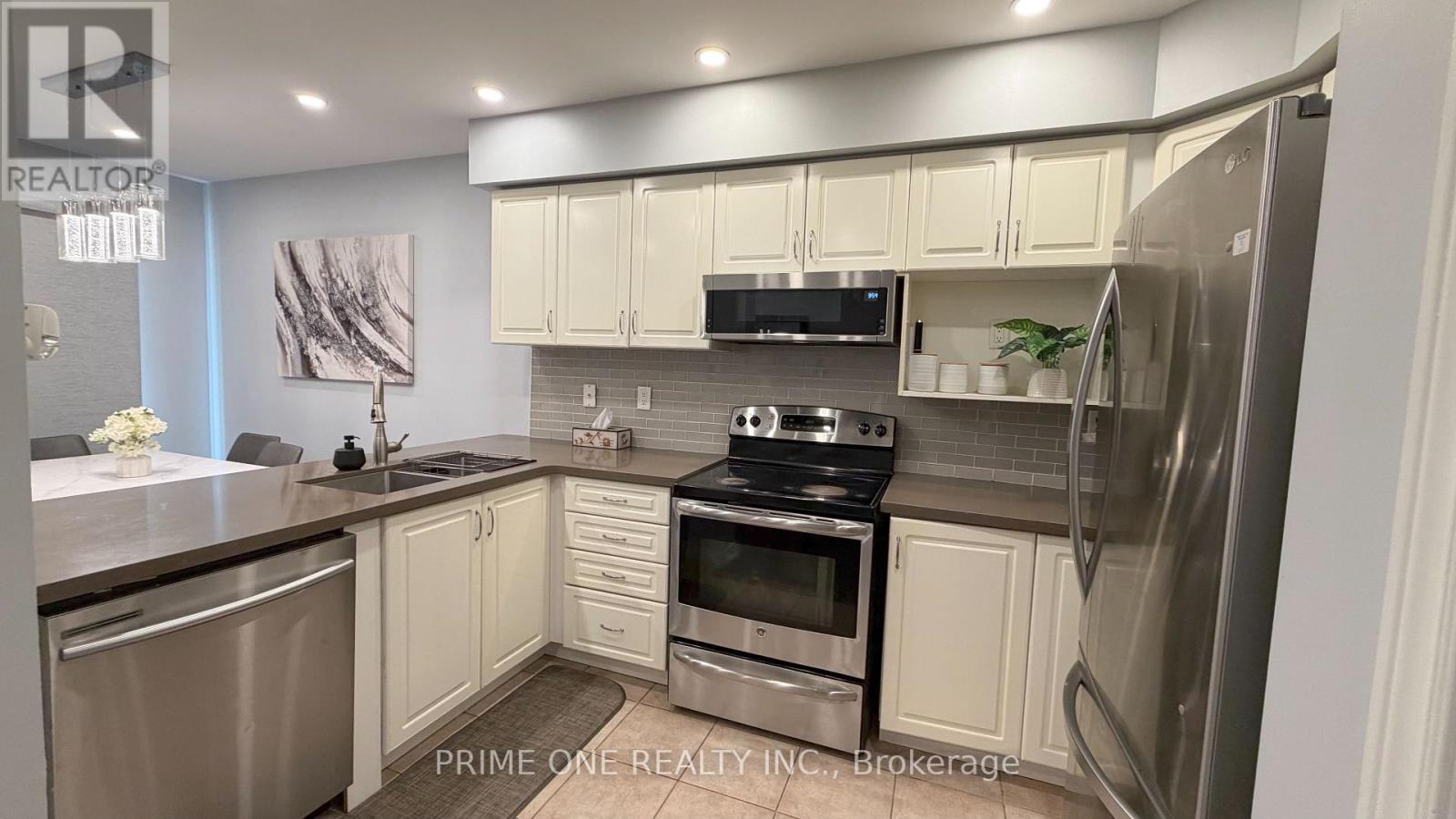 7124 Village Walk, Mississauga, ON
