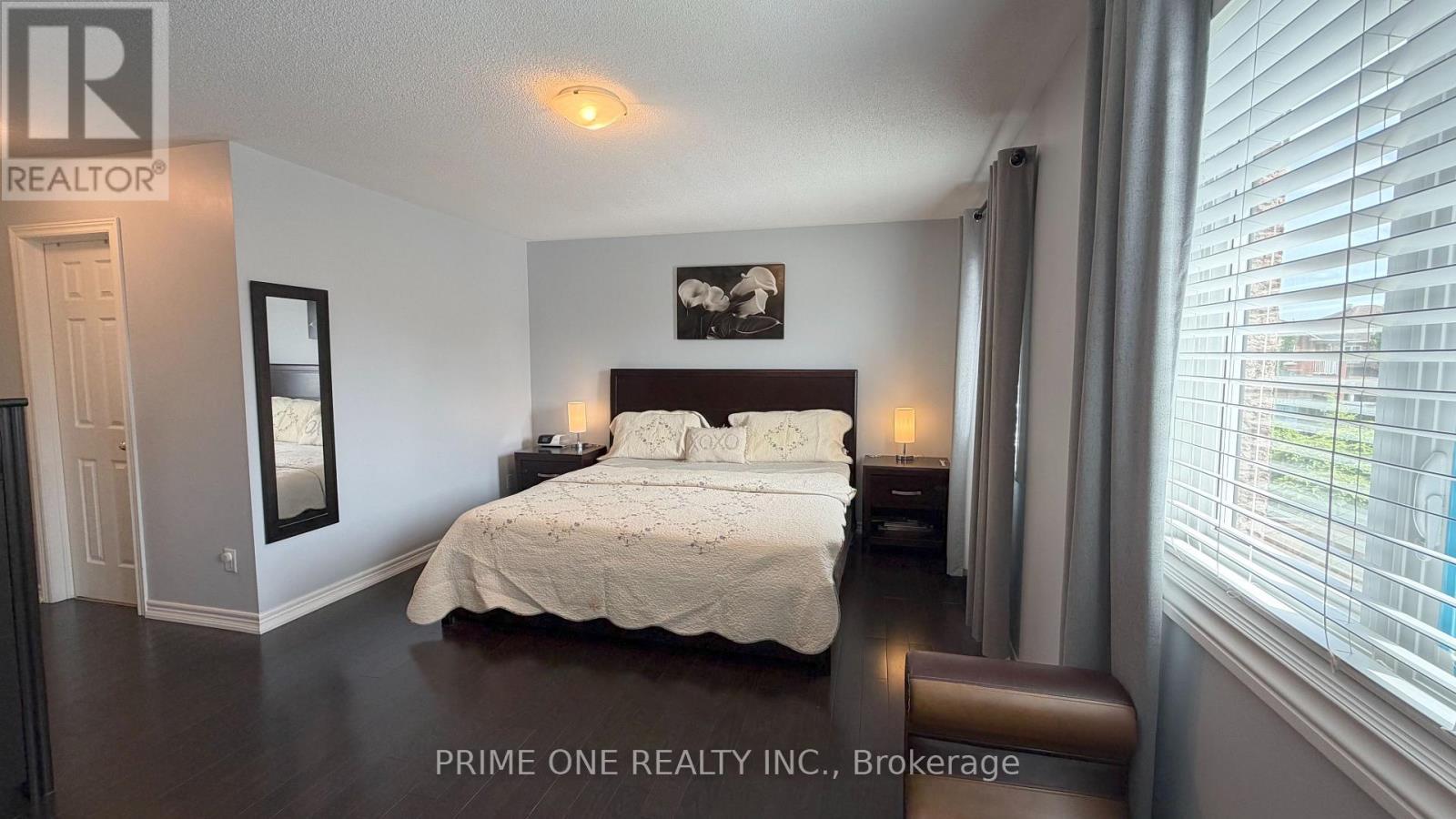 7124 Village Walk, Mississauga, ON