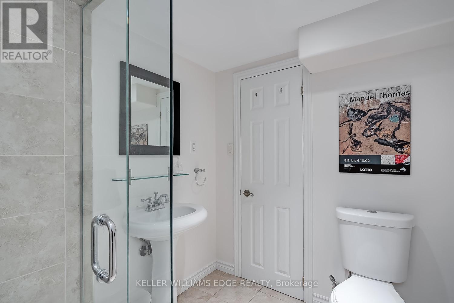 280 Penn Drive, Burlington, ON - Indoor Photo Showing Bathroom