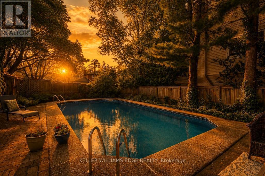 280 Penn Drive, Burlington, ON - With In Ground Pool With Backyard