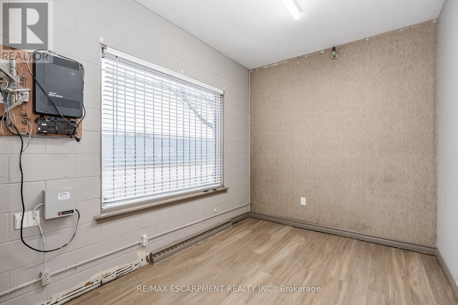 18 Linden Street, Hamilton, ON
