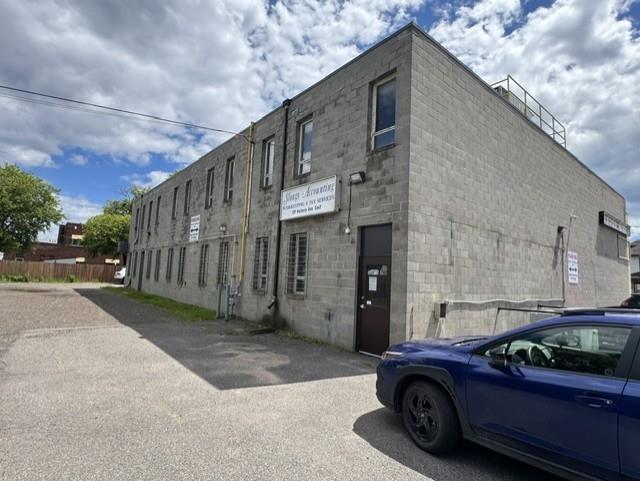1111 Victoria Ave E, Thunder Bay, ON