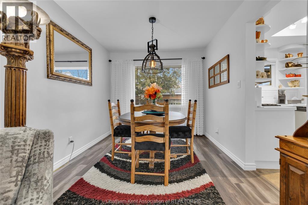5 Phyllis Avenue, Chatham, ON