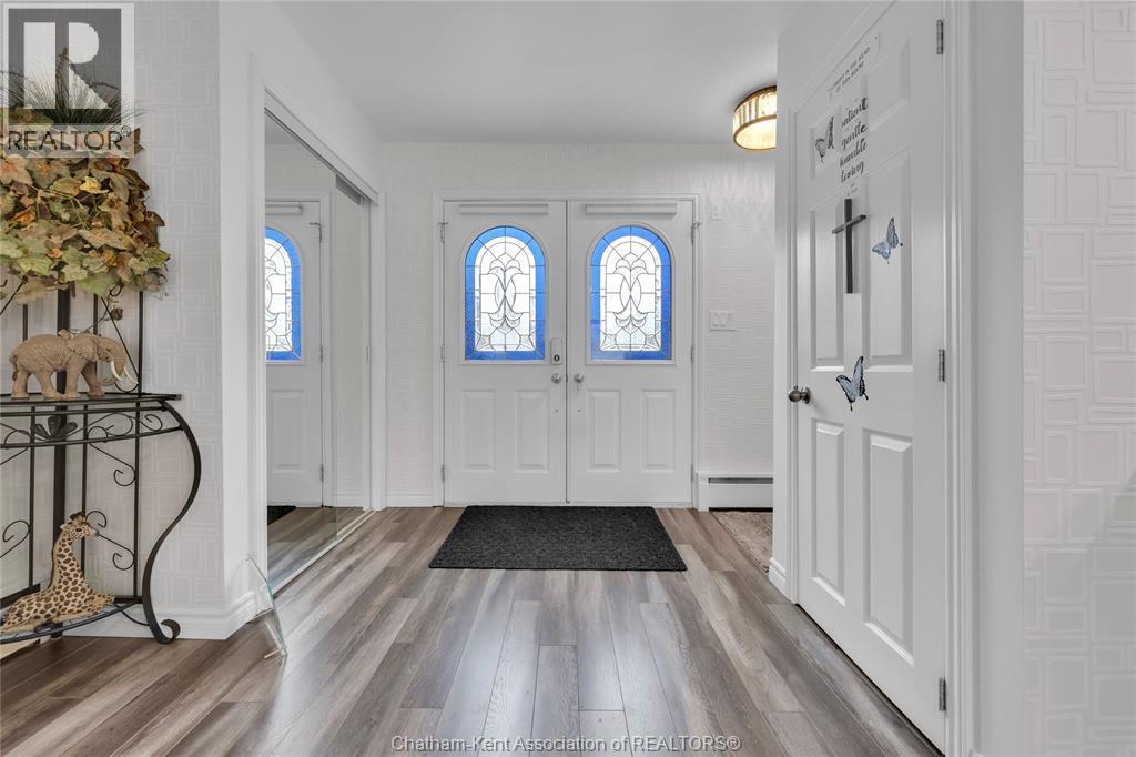 5 Phyllis Avenue, Chatham, ON