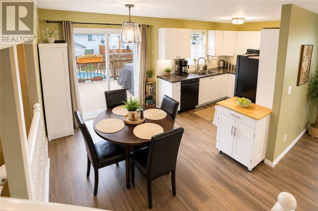 214 Ravina Ave, Garson, ON