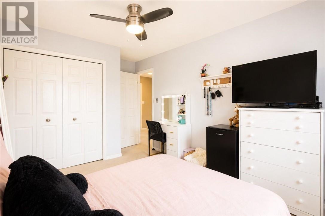 214 Ravina Ave, Garson, ON