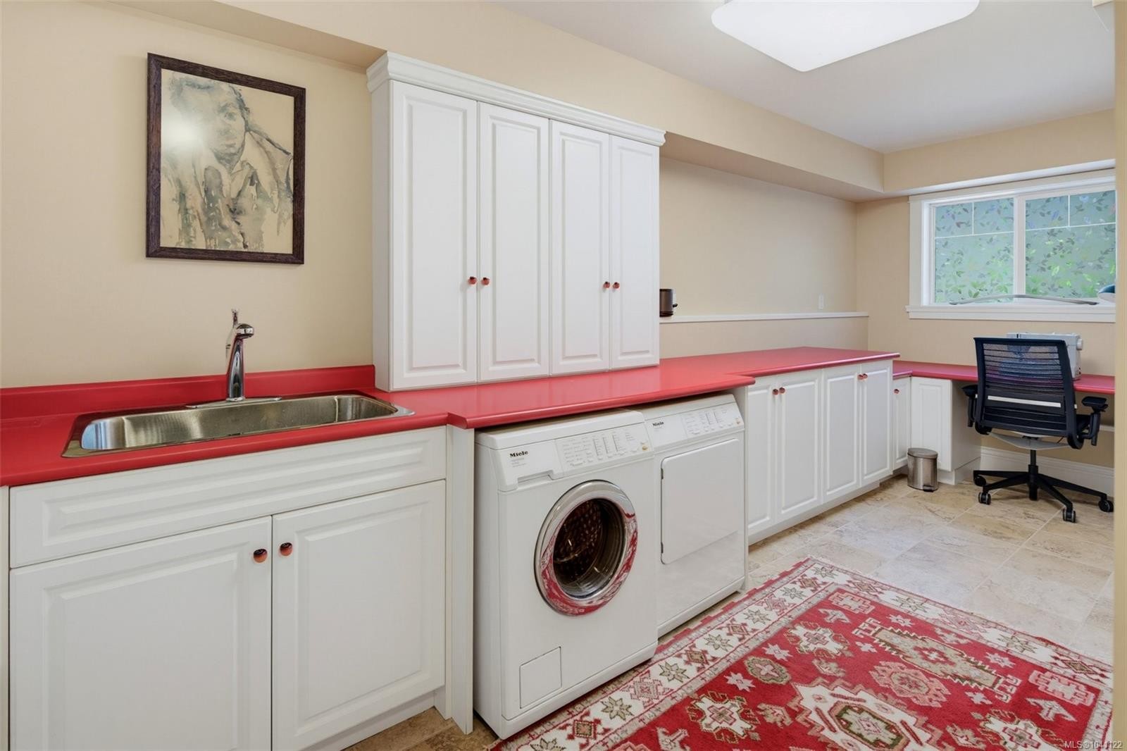 1062 River Rd, Highlands, BC