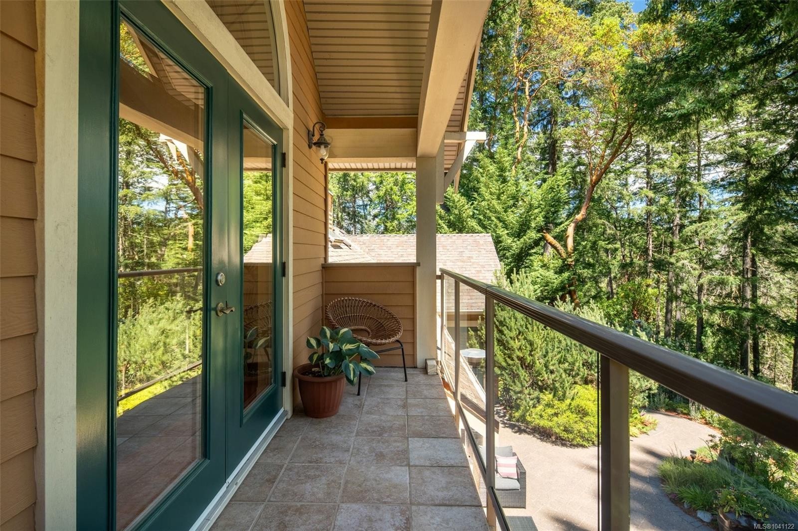1062 River Rd, Highlands, BC