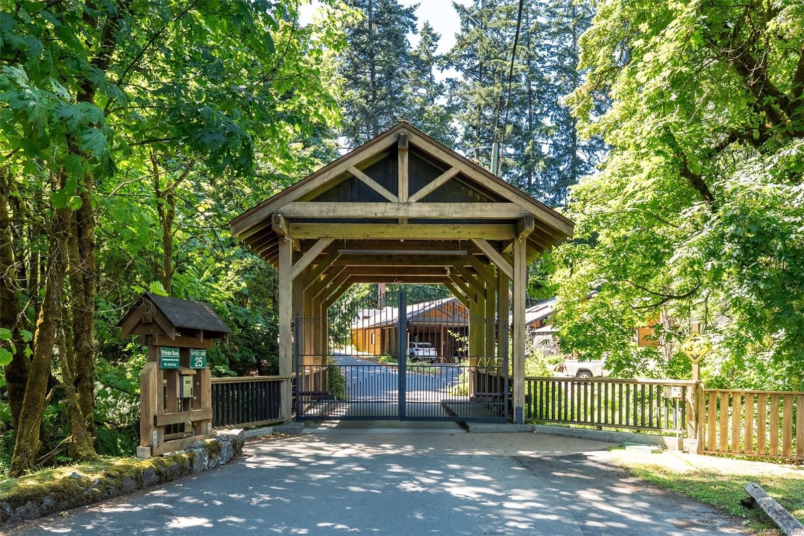1062 River Rd, Highlands, BC