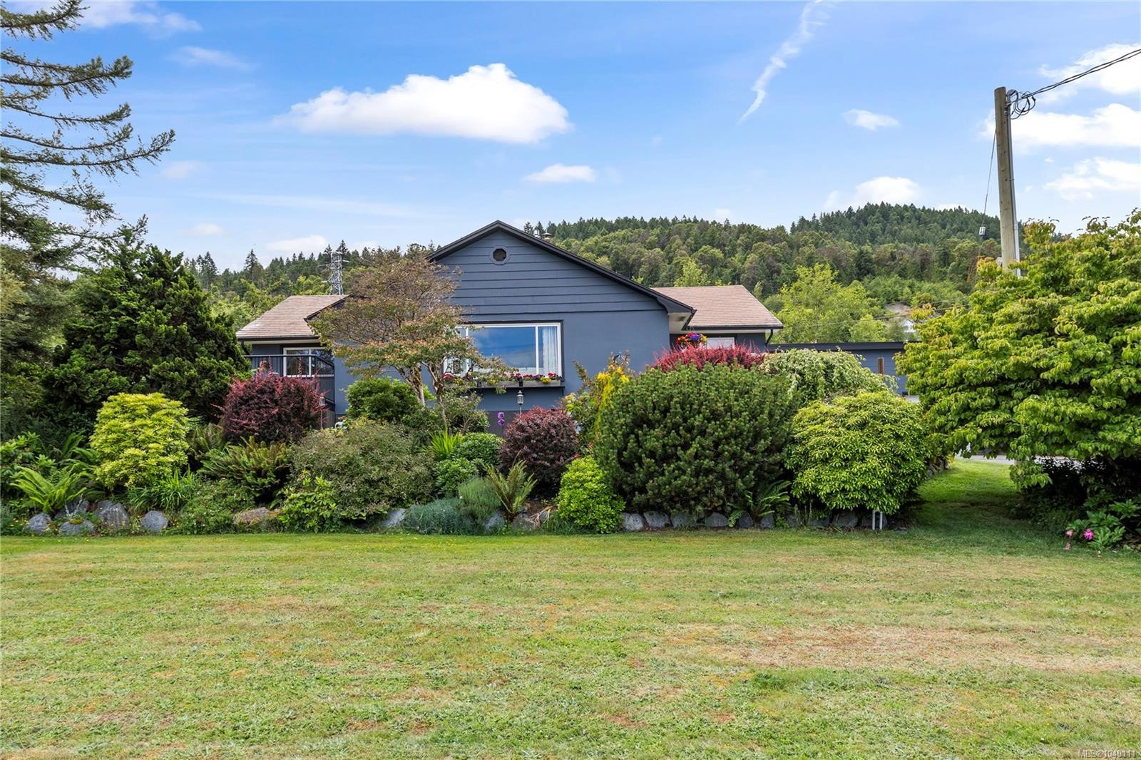 446 Davis Rd, Ladysmith, BC