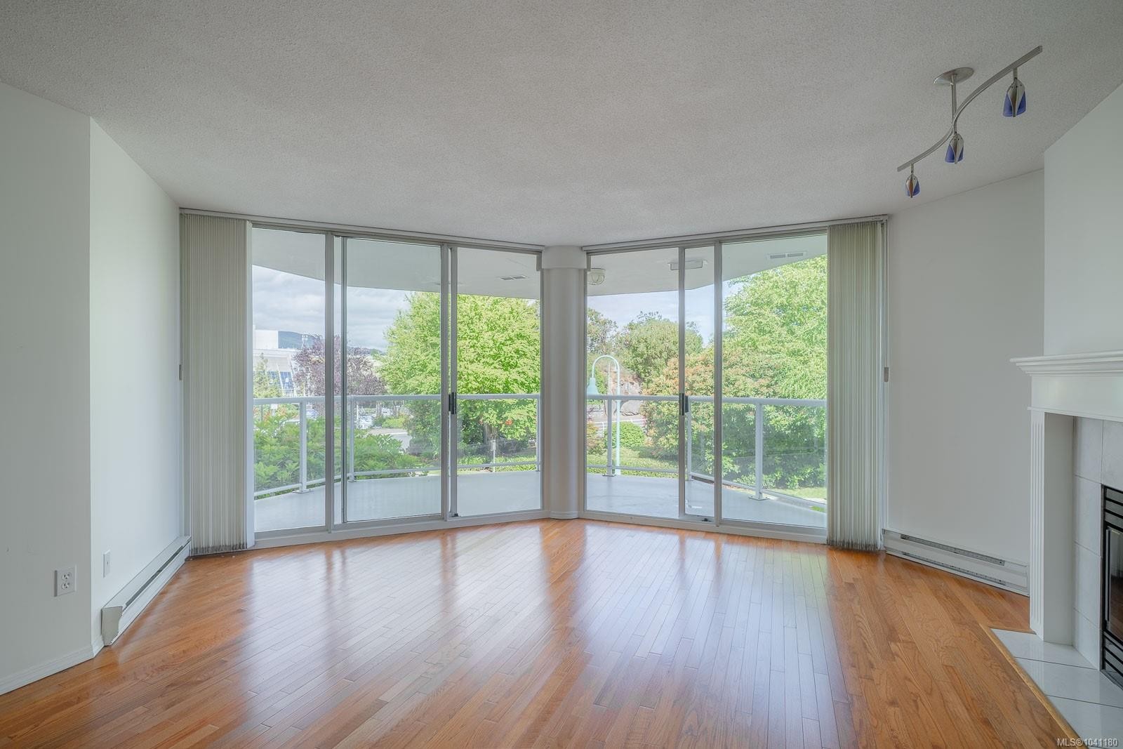 #203-158 Promenade Dr, Nanaimo, BC