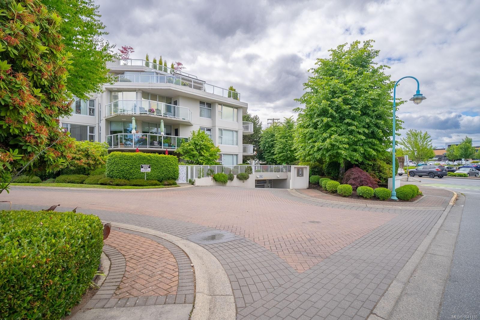 #203-158 Promenade Dr, Nanaimo, BC