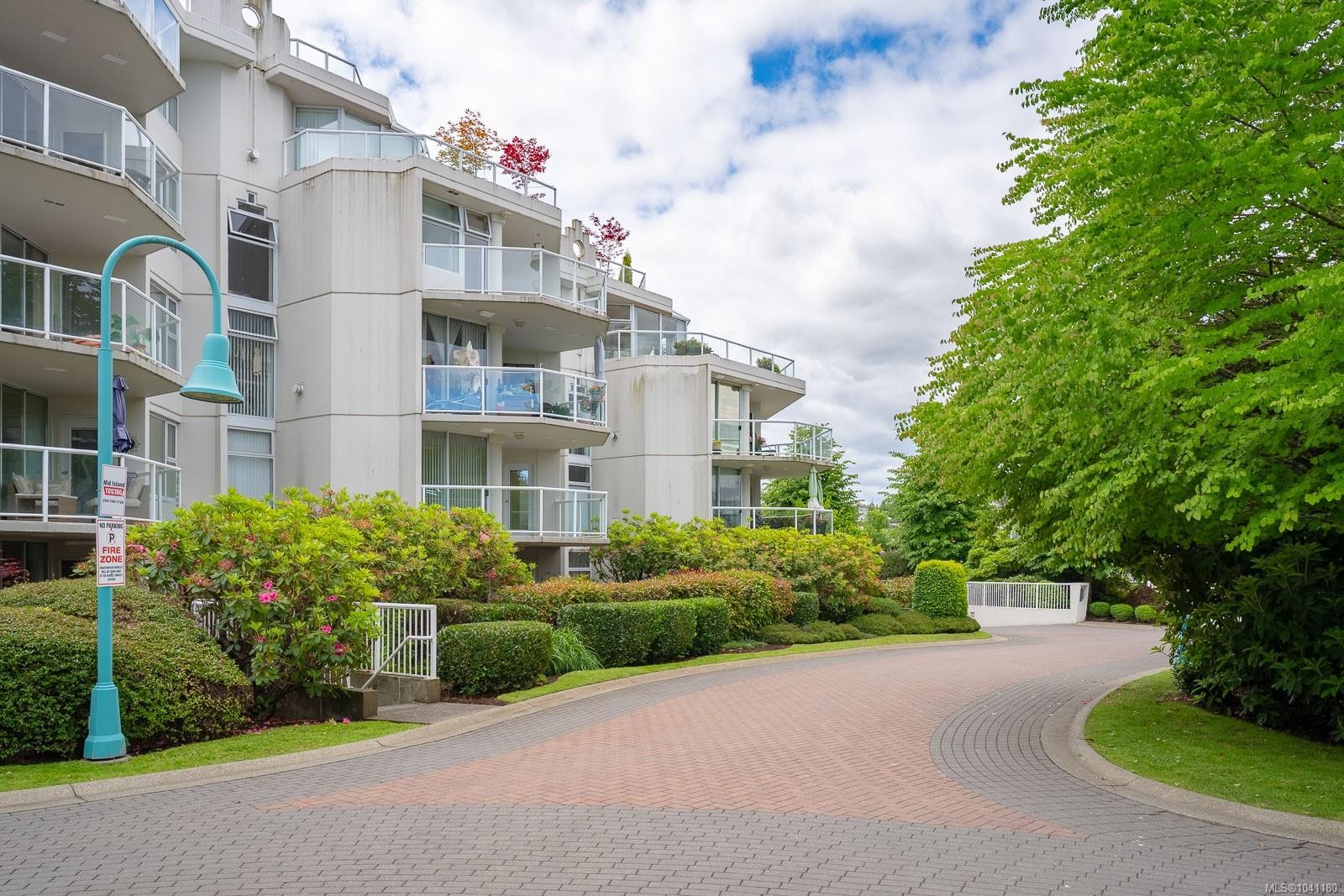 #203-158 Promenade Dr, Nanaimo, BC