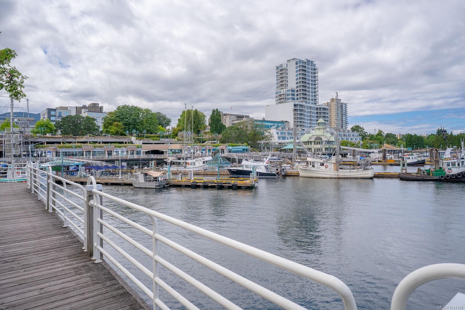 #203-158 Promenade Dr, Nanaimo, BC