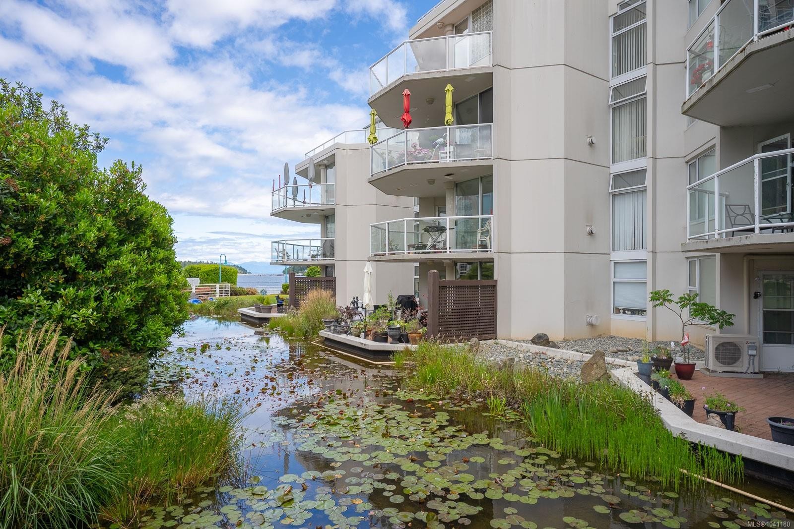 #203-158 Promenade Dr, Nanaimo, BC