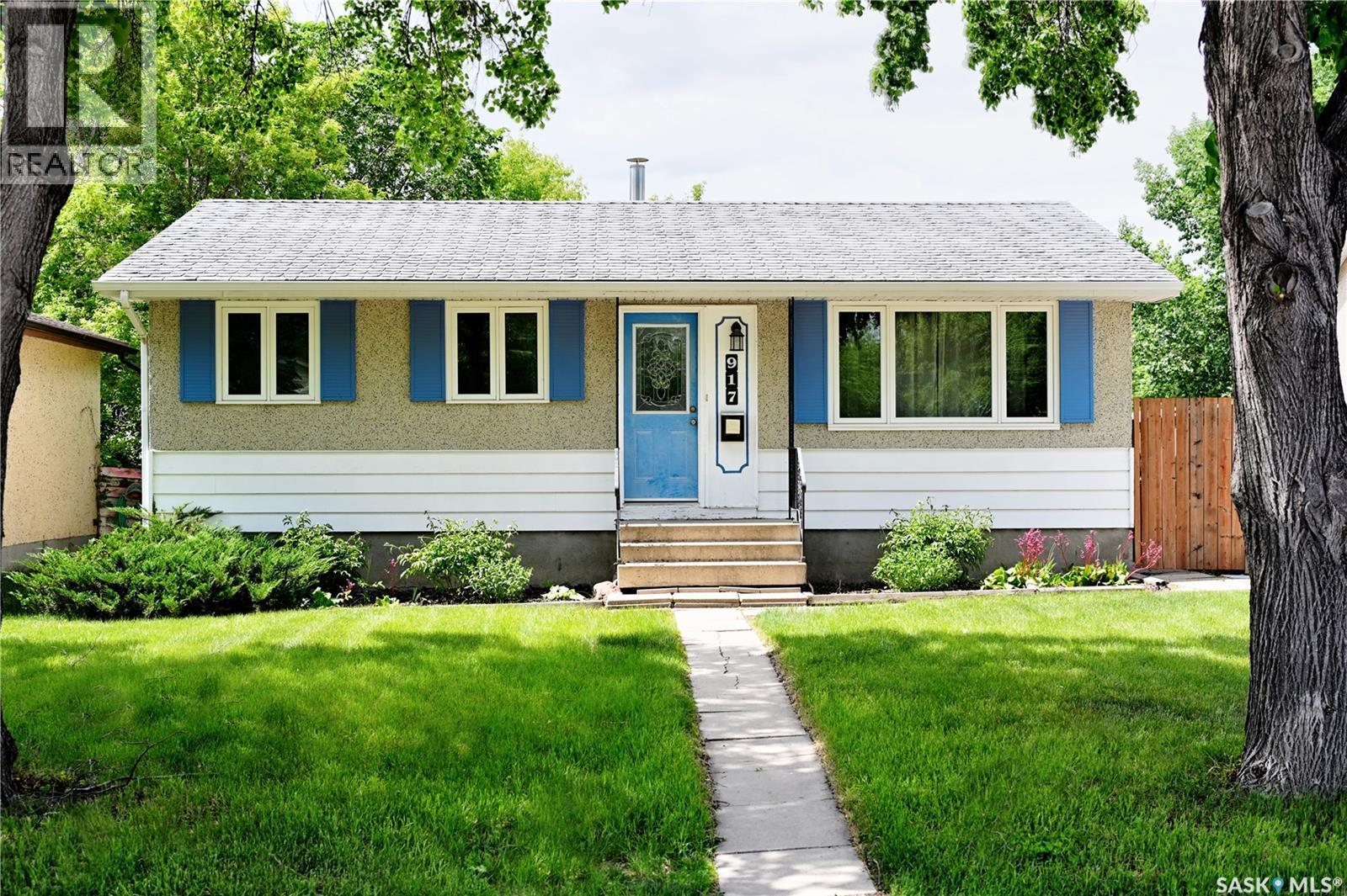 917 Macklem Drive, Saskatoon, SK