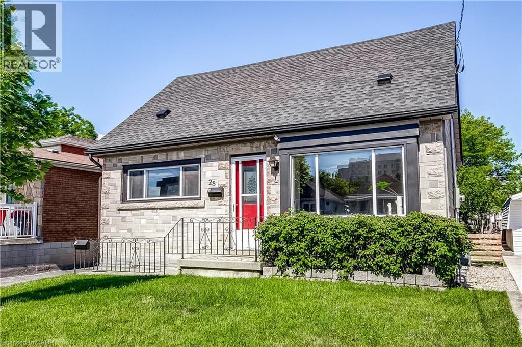 28 Delena Avenue S, Hamilton, ON