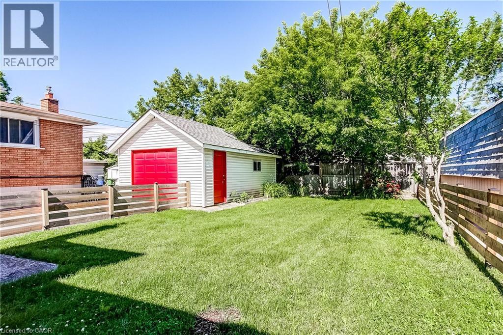 28 Delena Avenue S, Hamilton, ON