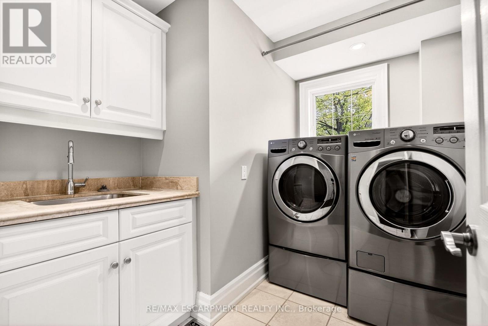1670 Medad Springs Court, Burlington, ON