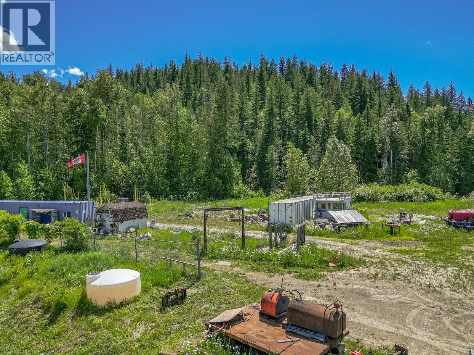 1940 Trans Can Highway, Sicamous, BC - Outdoor