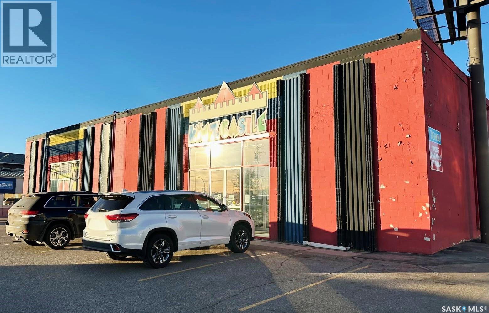 714 Circle Drive N, Saskatoon, SK