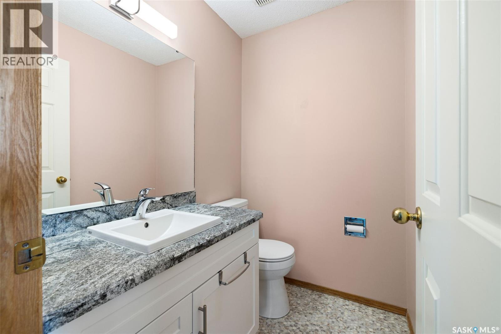 329 960 Assiniboine Avenue, Regina, SK