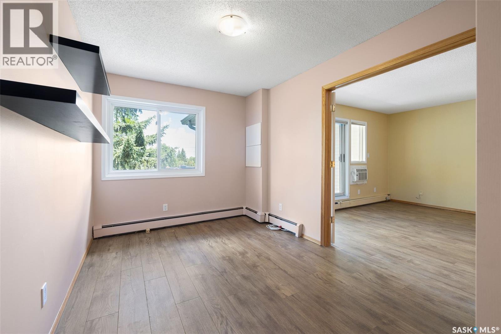 329 960 Assiniboine Avenue, Regina, SK