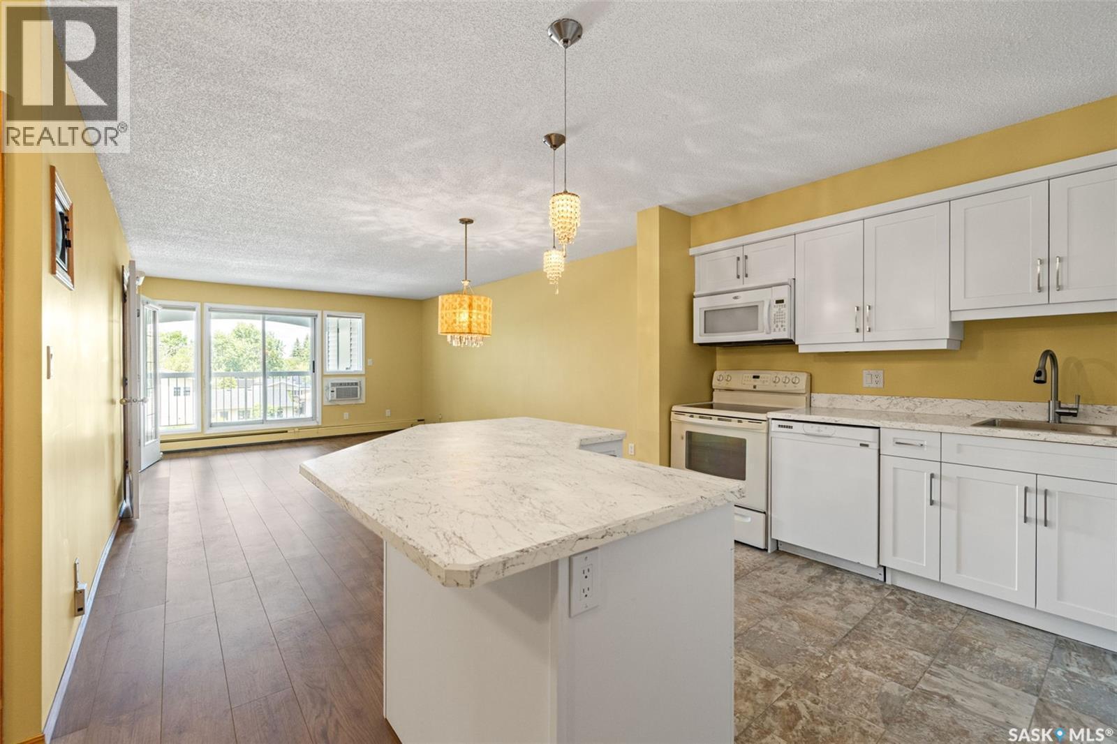 329 960 Assiniboine Avenue, Regina, SK