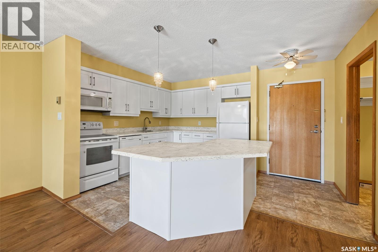 329 960 Assiniboine Avenue, Regina, SK