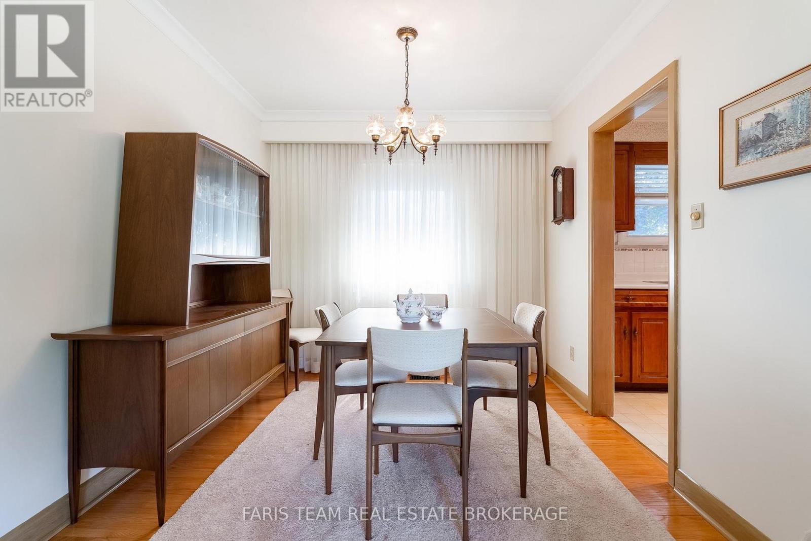 37 Downsview Drive, Barrie, ON