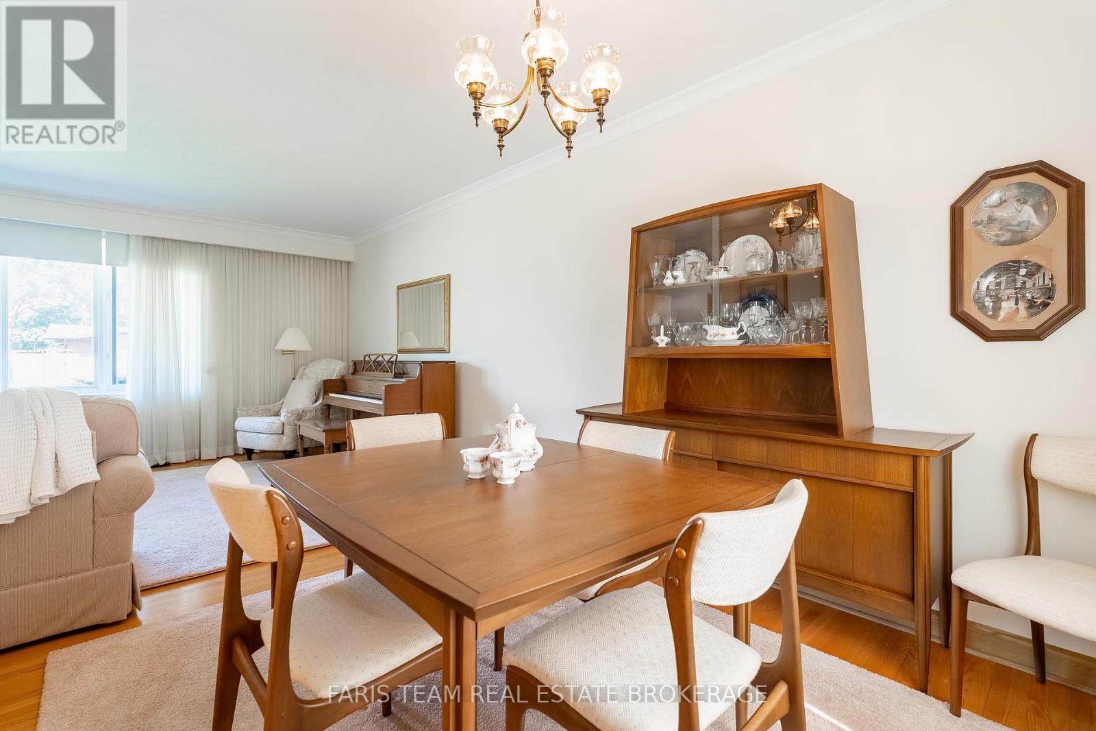 37 Downsview Drive, Barrie, ON