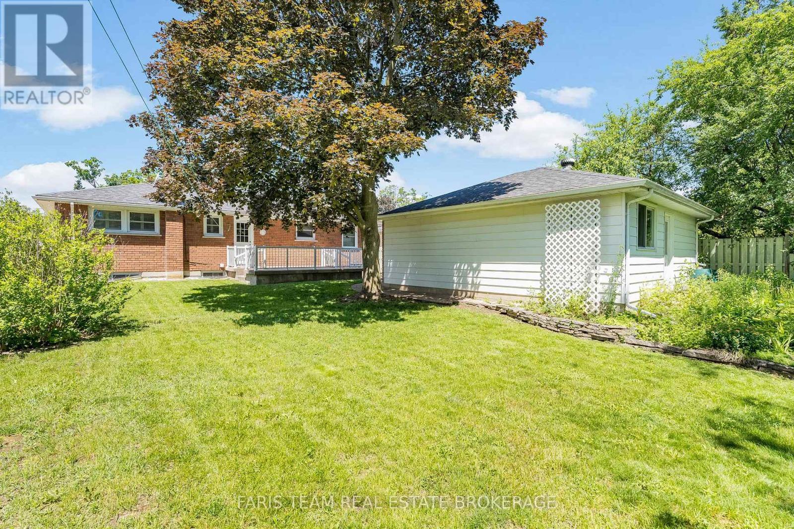 37 Downsview Drive, Barrie, ON
