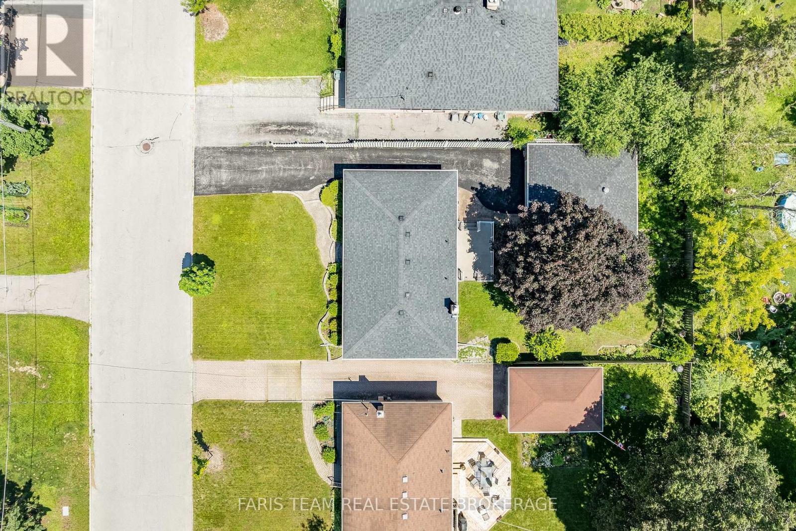 37 Downsview Drive, Barrie, ON