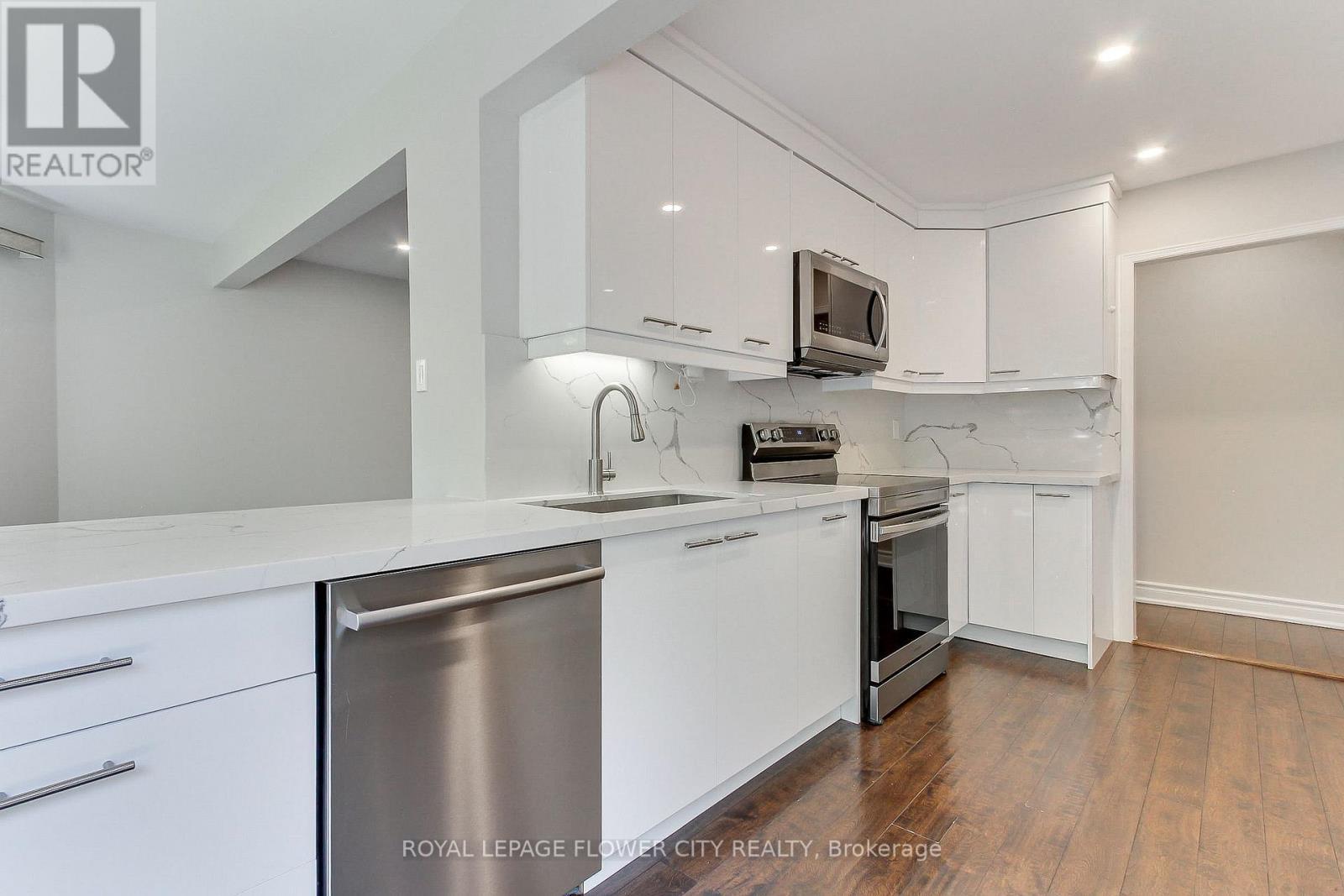 2620 Credit Valley Road, Mississauga, ON