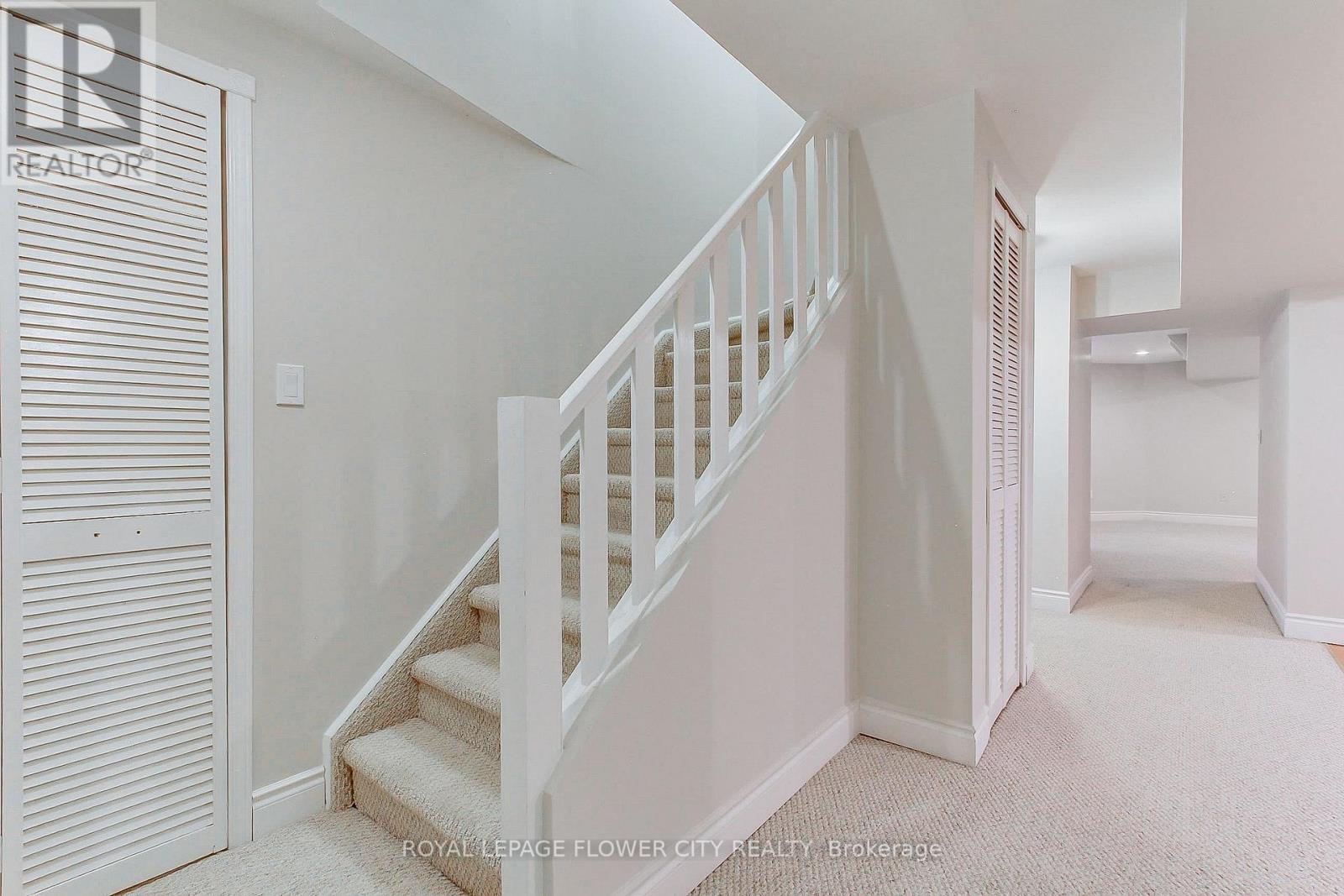 2620 Credit Valley Road, Mississauga, ON