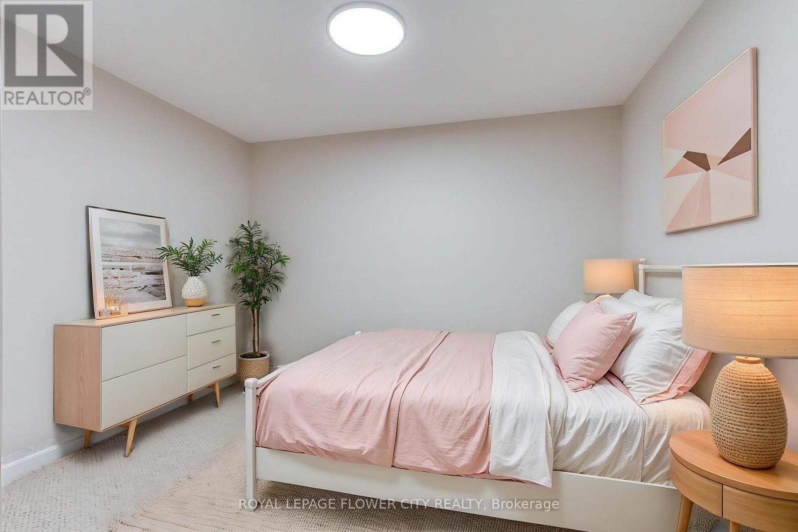 2620 Credit Valley Road, Mississauga, ON