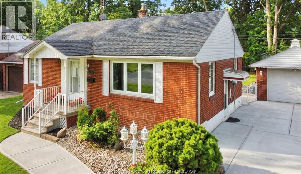 3365 Curry Avenue, Windsor, ON
