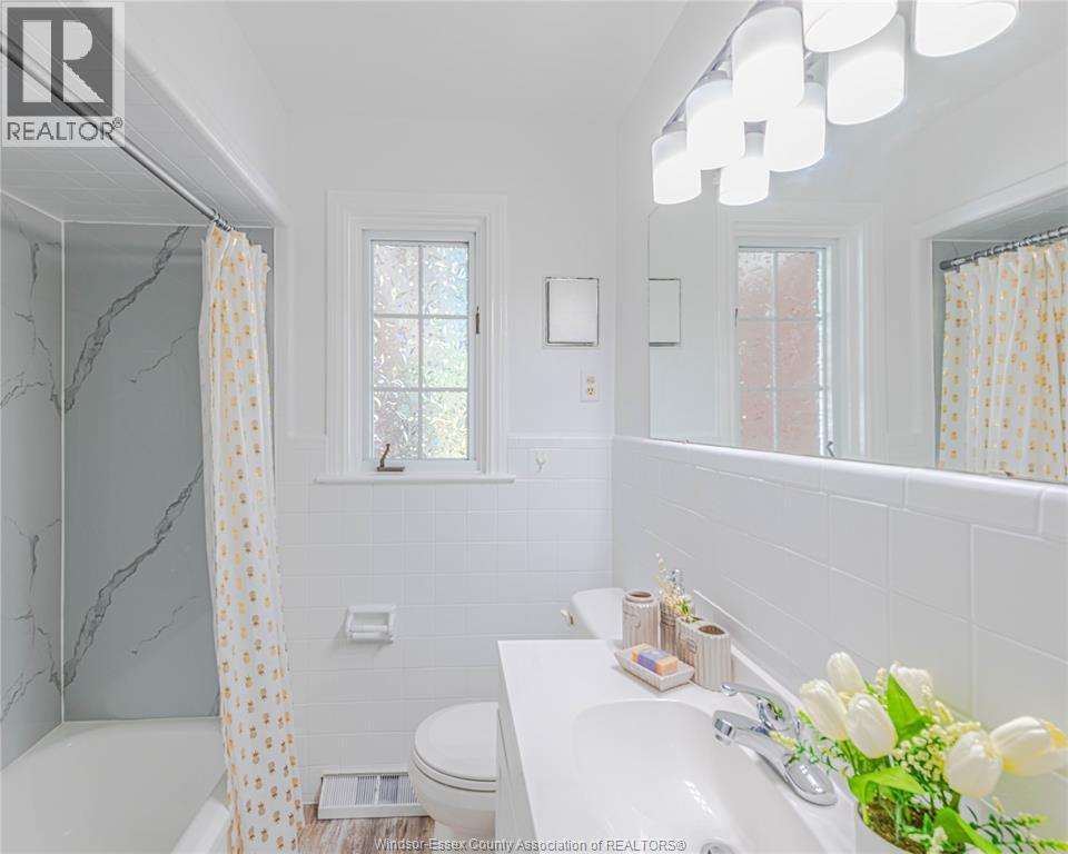 3365 Curry Avenue, Windsor, ON