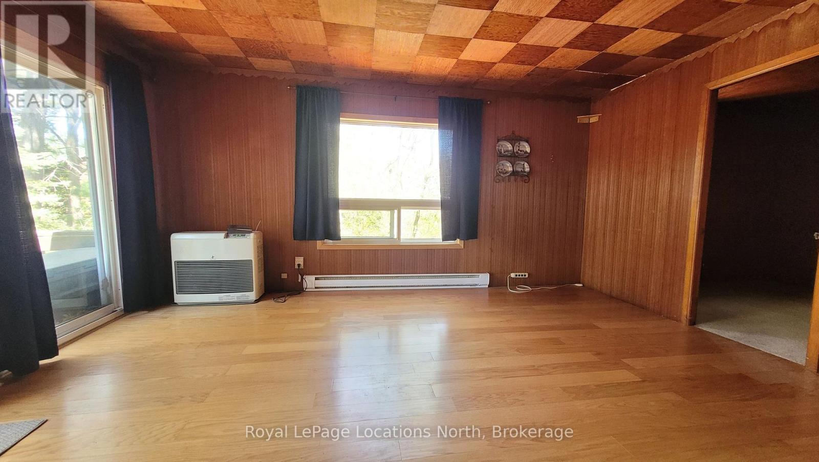 25 Balmoral Avenue, Tiny, ON