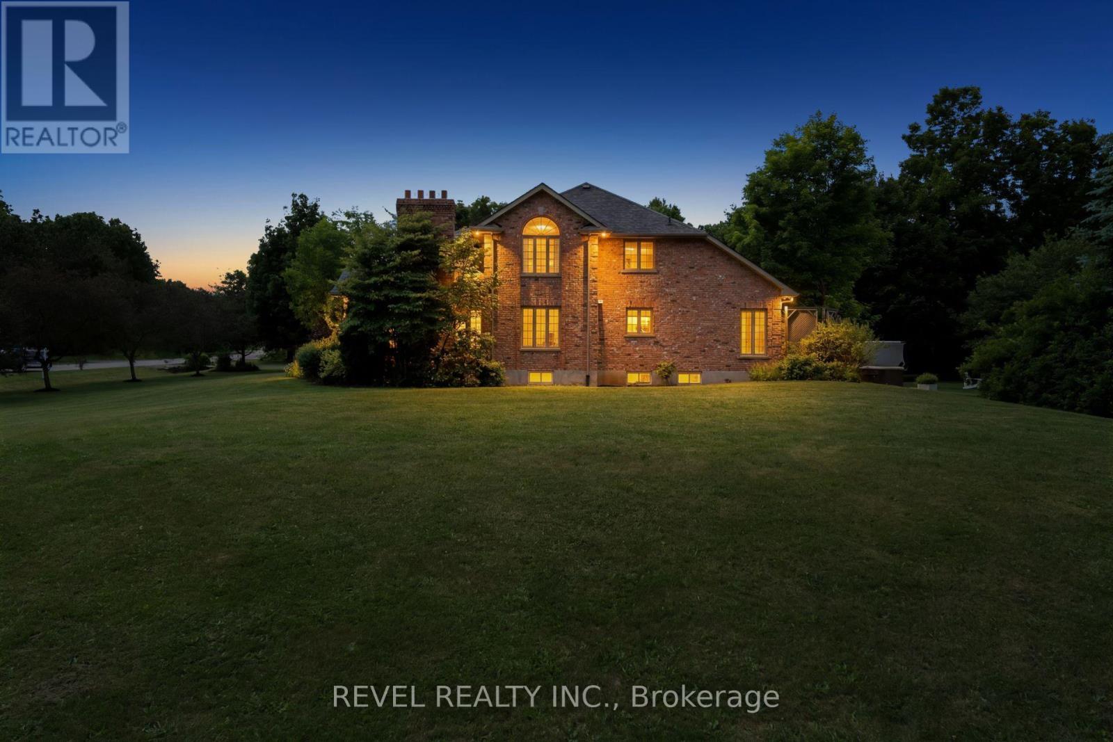 2255 Mohawk Trail, Milton, ON