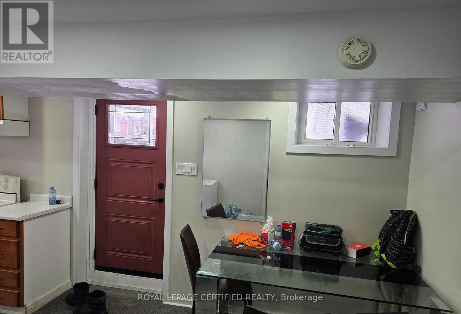 2 Rideau Crescent, Hamilton, ON