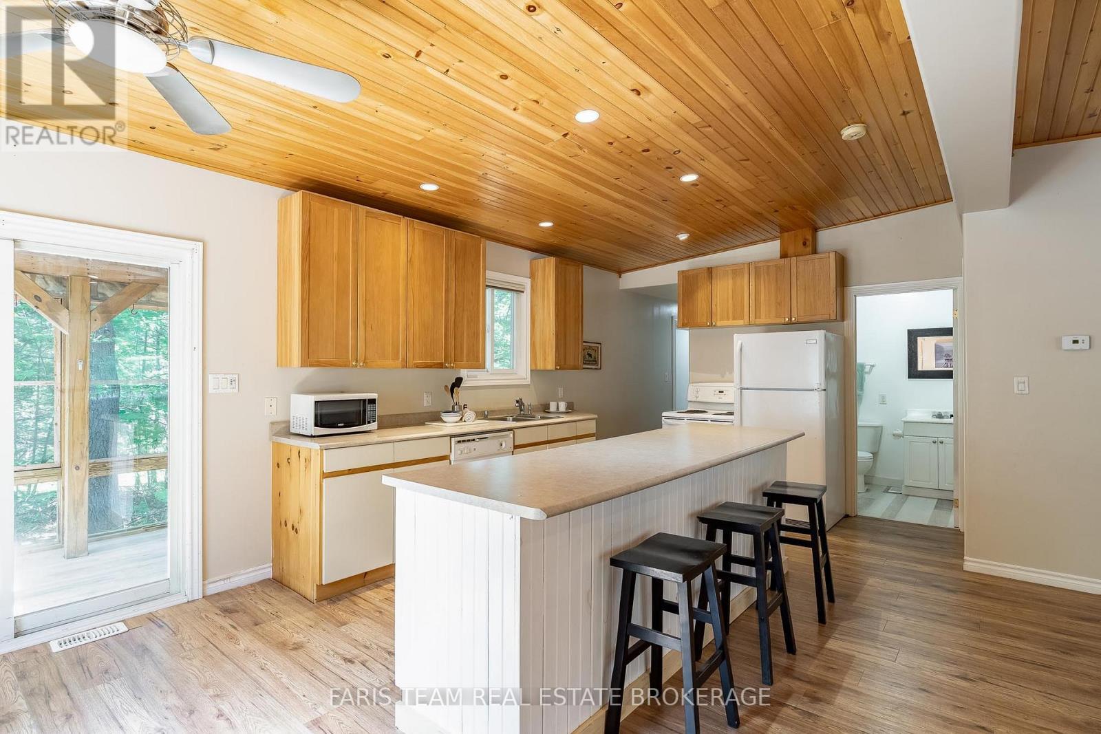 1226 Baseline Road, Gravenhurst, ON