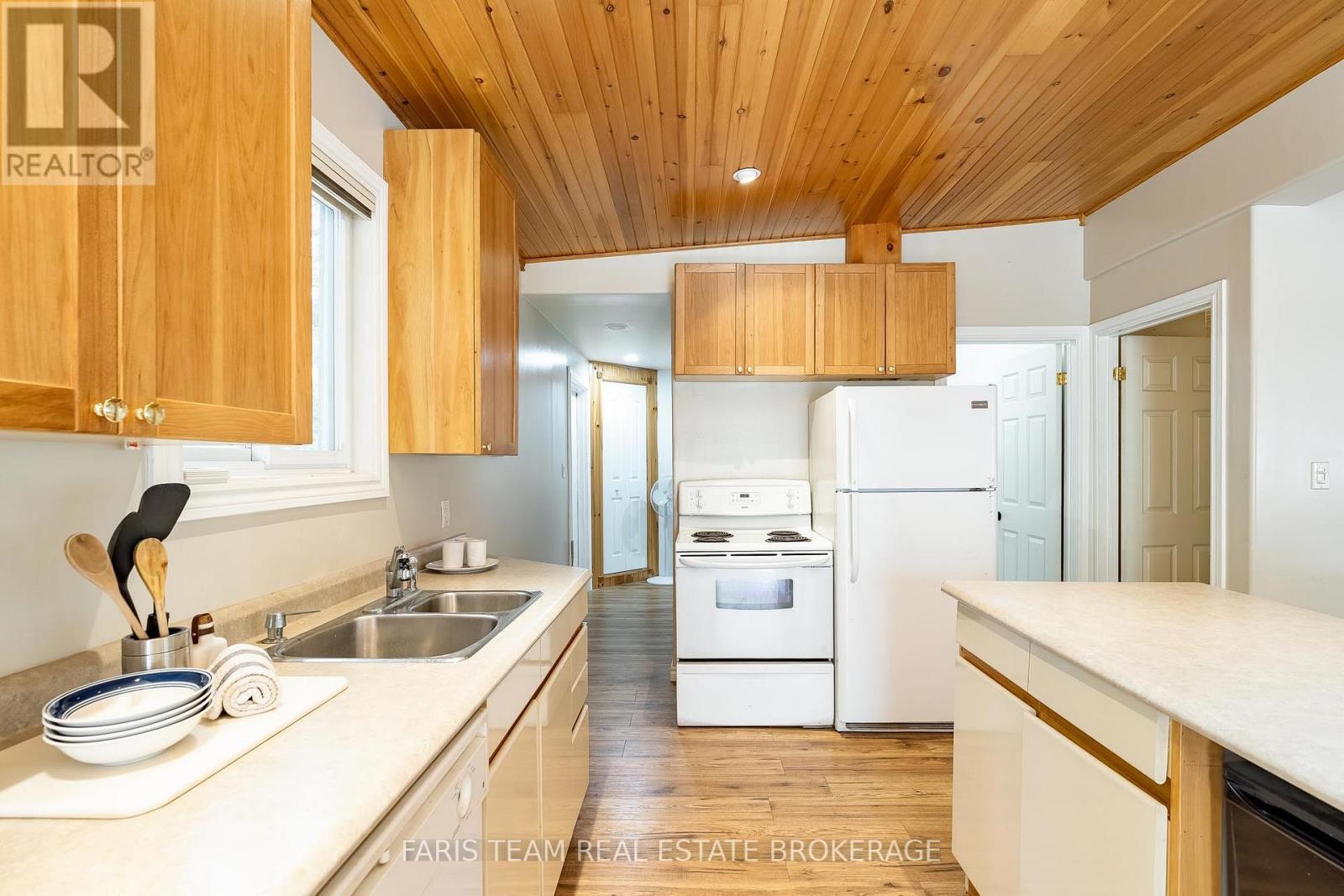 1226 Baseline Road, Gravenhurst, ON