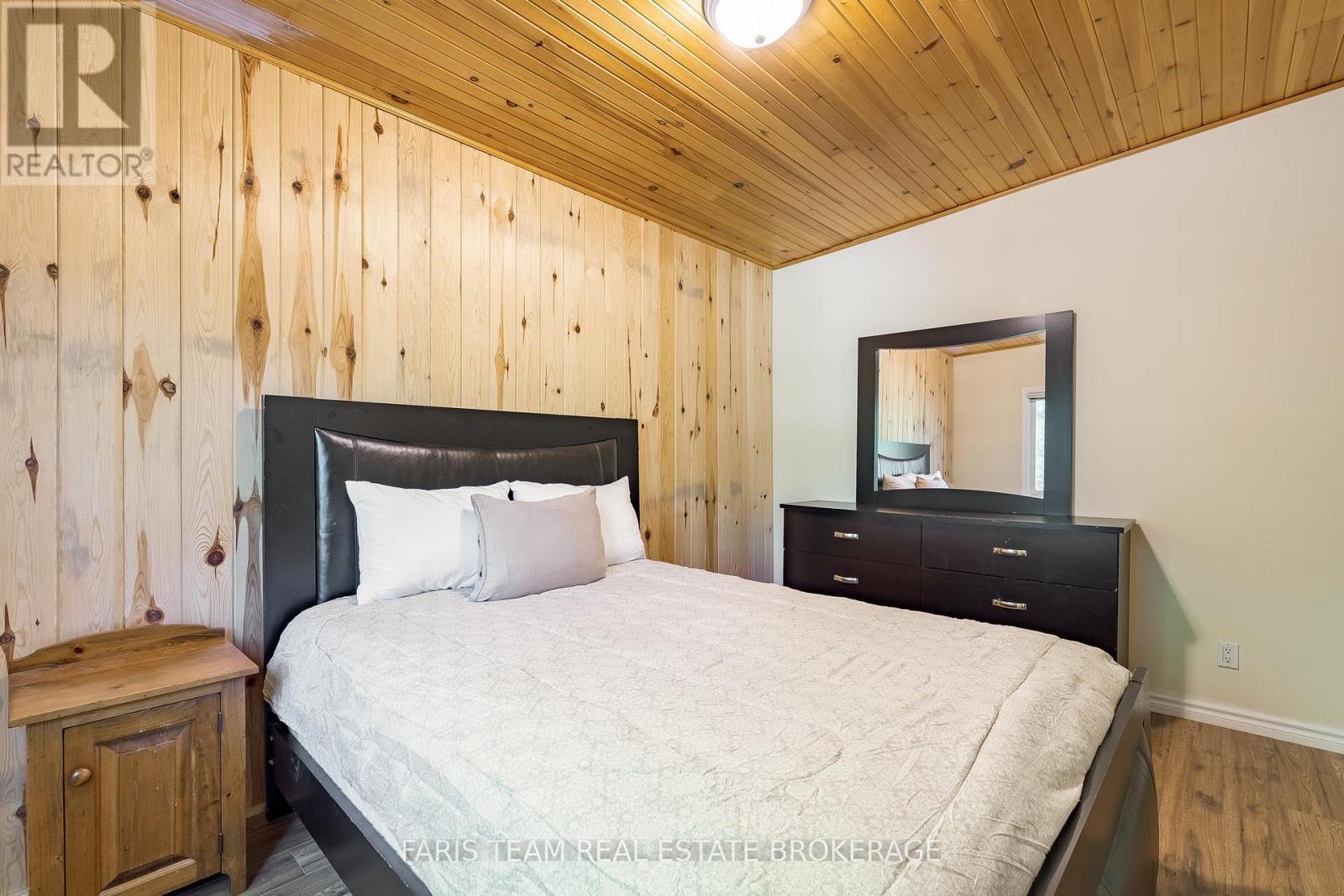 1226 Baseline Road, Gravenhurst, ON