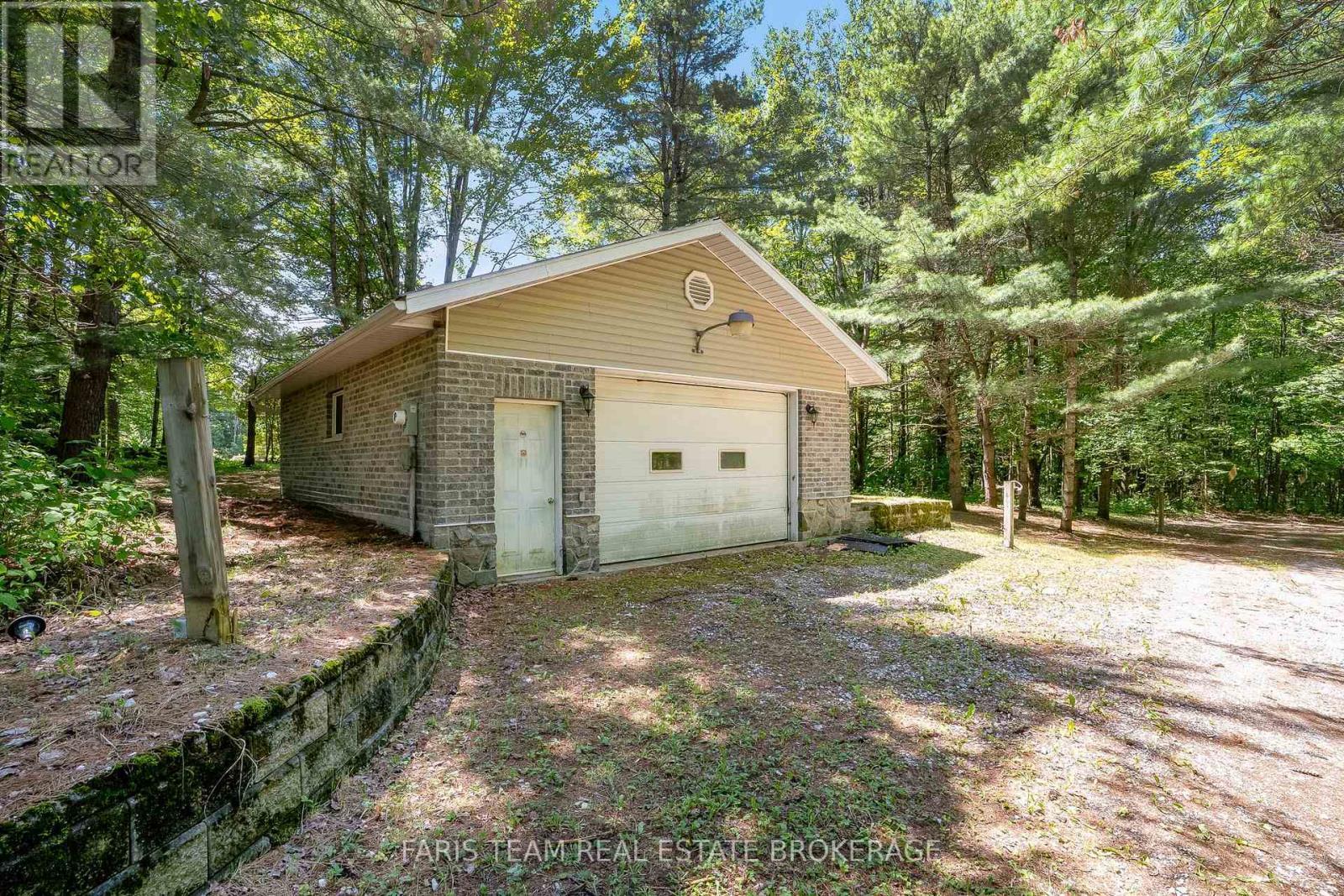 1226 Baseline Road, Gravenhurst, ON