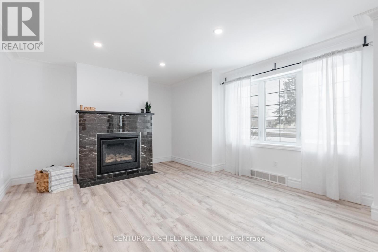 2030 Pitt Street, Cornwall, ON