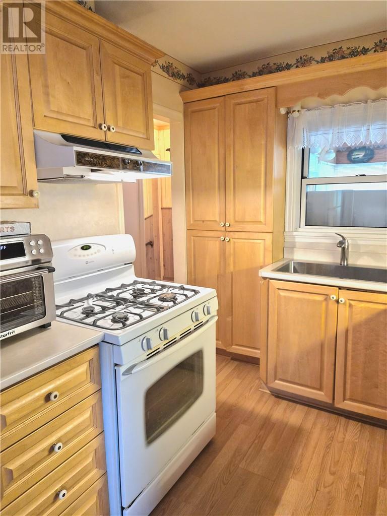 98 William, Chelmsford, ON